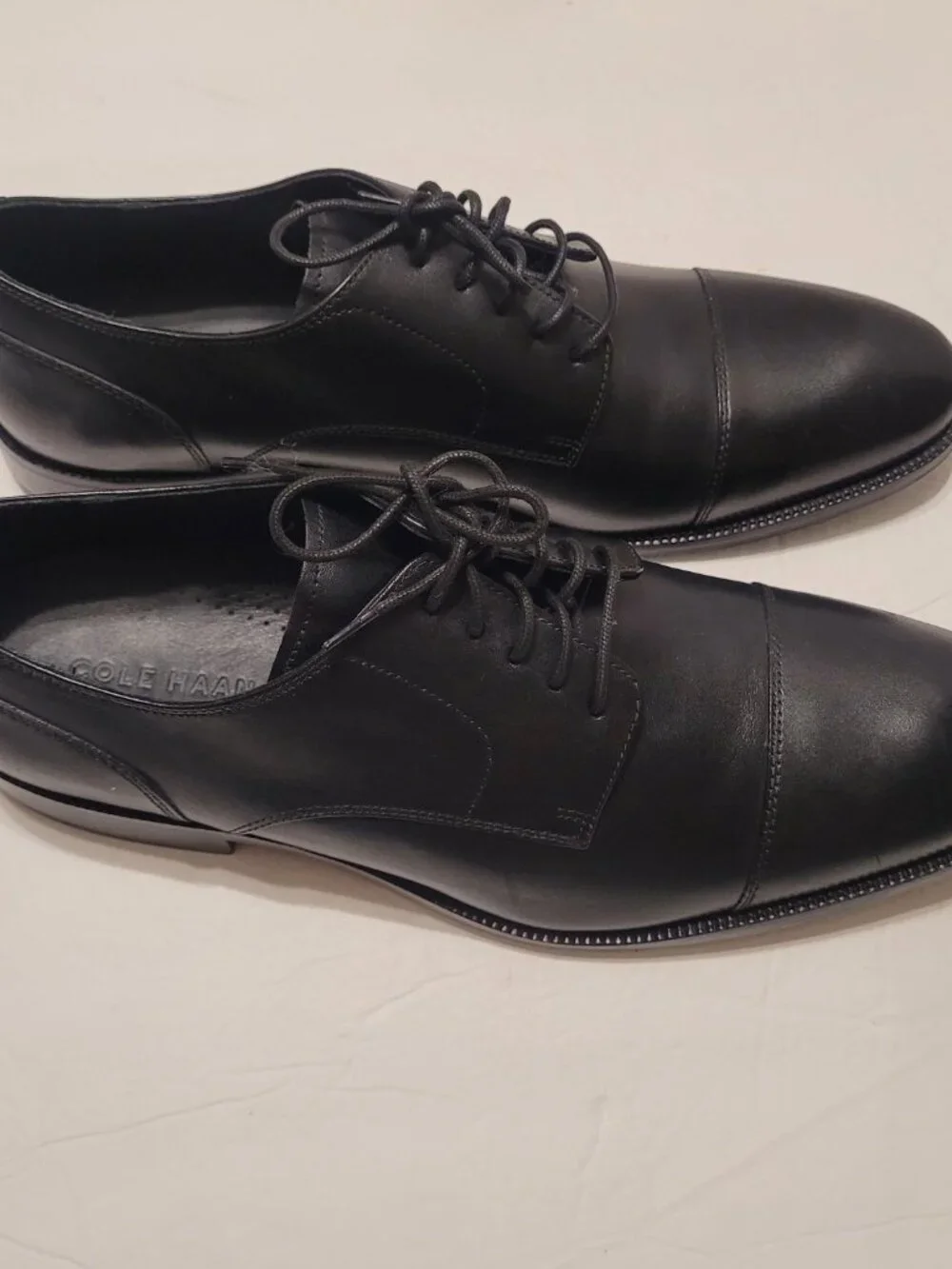 COLE HAAN Men's Dress Shoes Black Leather Lace Up Cap Toe Oxfords Size 10.5M